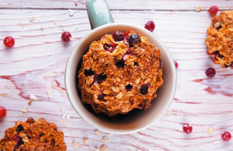 Иллюстрация к книге — Готовим в форме для кексов. Маффины. Булочки. Закуски. Завтраки [_213.jpg]