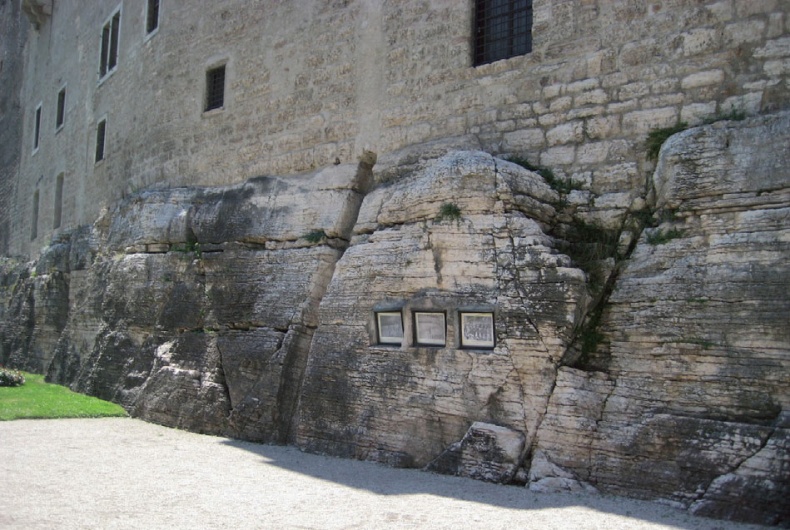 Иллюстрация к книге — Забытое убийство [_91.jpg]