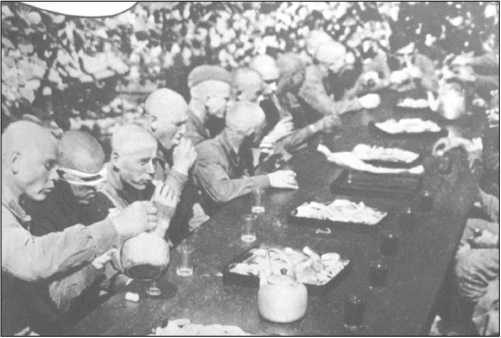 Иллюстрация к книге — Военнопленные Халхин-Гола. История бойцов и командиров РККА, прошедших через японский плен [i_029.jpg]