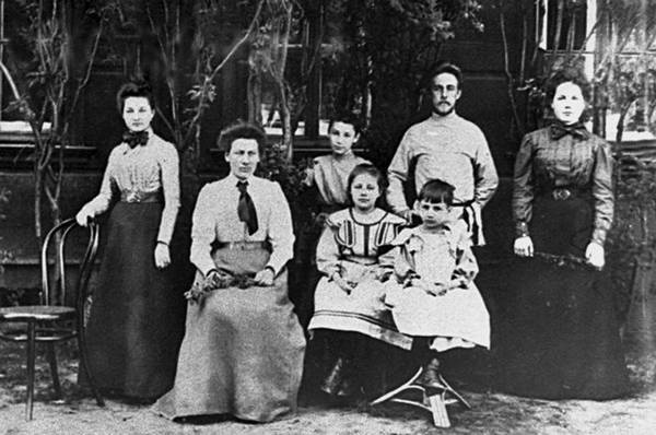 Иллюстрация к книге — Воспоминания [i_023.jpg]