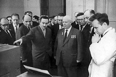 Иллюстрация к книге — Степени приближения. Непридуманные истории (сборник) [i_021.jpg]