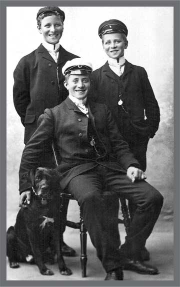 Иллюстрация к книге — Александр Кучин. Русский у Амундсена [i_011.jpg]