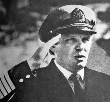 Иллюстрация к книге — Ледокол. Подлинная история "Михаила Сомова" [i_014.jpg]