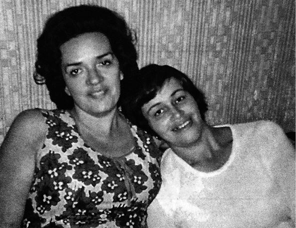 Иллюстрация к книге — Вторжение. Взгляд из России. Чехословакия, август 1968 [i_065.jpg]