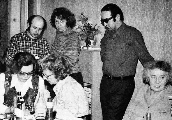 Иллюстрация к книге — Вторжение. Взгляд из России. Чехословакия, август 1968 [i_070.jpg]