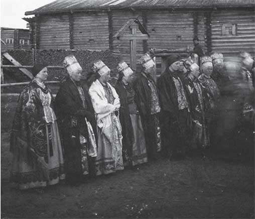 Иллюстрация к книге — Сила рода. Славянские традиции и ритуалы сохранения семьи и почитания предков [i_012.jpg]