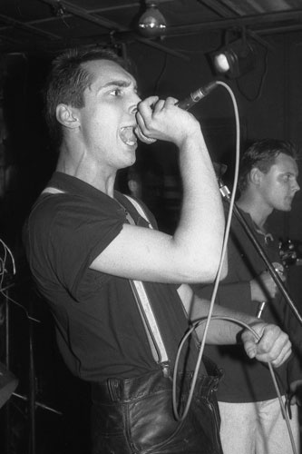 Иллюстрация к книге — Король и Шут. Между Купчино и Ржевкой... [i_024.jpg]