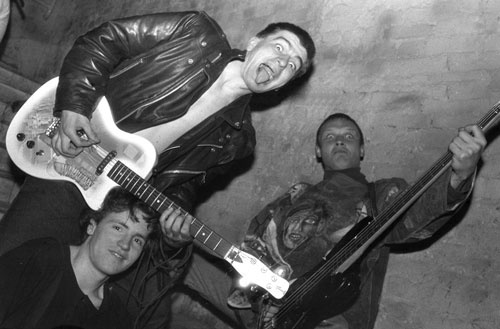 Иллюстрация к книге — Король и Шут. Между Купчино и Ржевкой... [i_051.jpg]