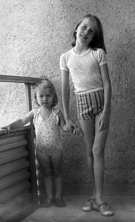 Иллюстрация к книге — Я-муары. Откровенные истории блогера [i_015.jpg]