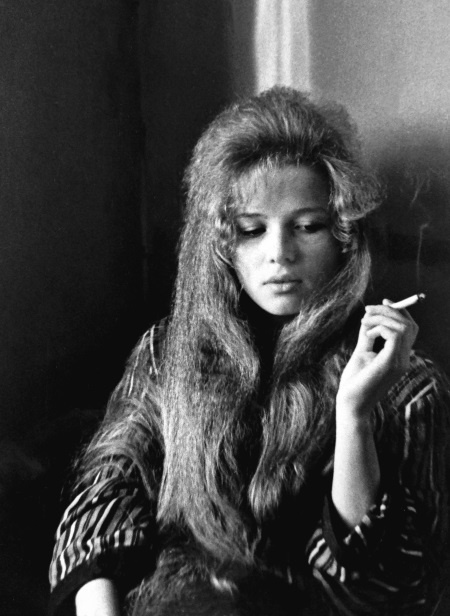 Иллюстрация к книге — Я-муары. Откровенные истории блогера [i_029.jpg]