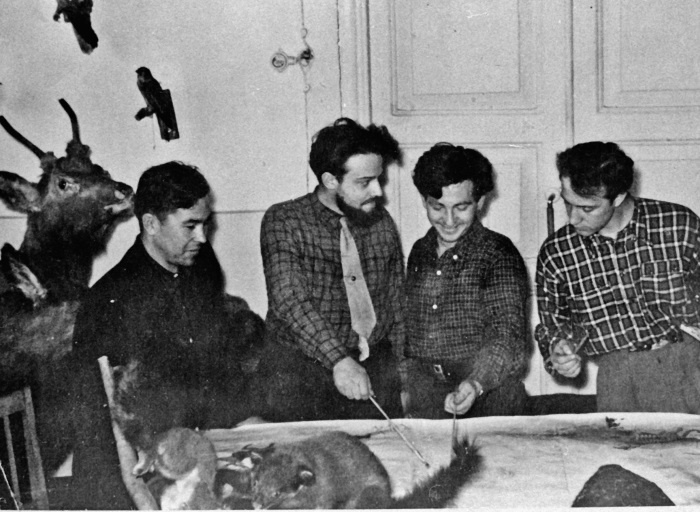 Иллюстрация к книге — Цветочки Александра Меня [i_006.jpg]