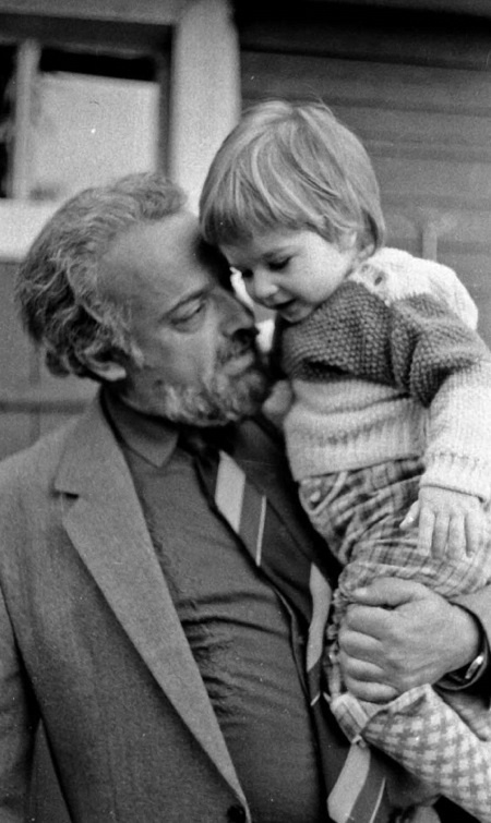 Иллюстрация к книге — Цветочки Александра Меня [i_021.jpg]