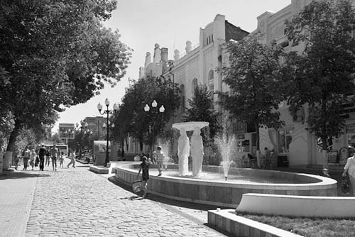 Иллюстрация к книге — Нонна Мордюкова и Вячеслав Тихонов. Как казачка Штирлица любила [_07.jpg]