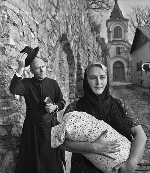 Иллюстрация к книге — Нонна Мордюкова и Вячеслав Тихонов. Как казачка Штирлица любила [_117.jpg]