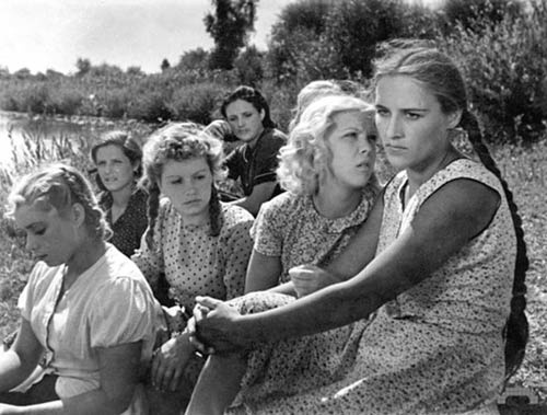 Иллюстрация к книге — Нонна Мордюкова и Вячеслав Тихонов. Как казачка Штирлица любила [_27.jpg]