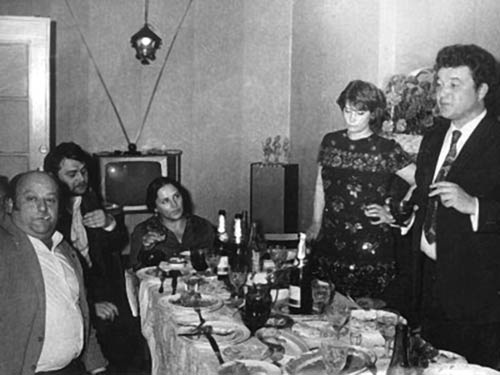 Иллюстрация к книге — Нонна Мордюкова и Вячеслав Тихонов. Как казачка Штирлица любила [_97.jpg]