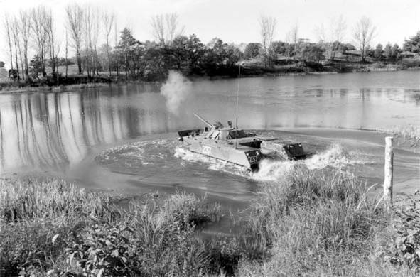 Иллюстрация к книге — Генерал армии Василий Маргелов [i_044.jpg]