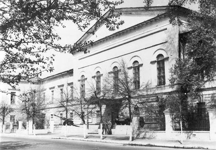 Иллюстрация к книге — Генерал армии Василий Маргелов [i_055.jpg]