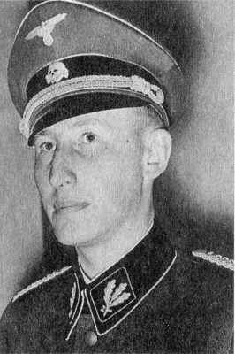 Иллюстрация к книге — Райнхард Гейдрих - паладин Гитлера [i_009.jpg]