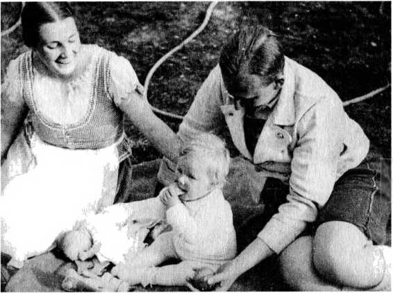 Иллюстрация к книге — Райнхард Гейдрих - паладин Гитлера [i_023.jpg]