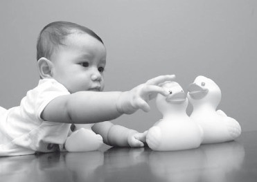 Иллюстрация к книге — Большая книга развивающих игр. От рождения до 3 лет [i_035.jpg]