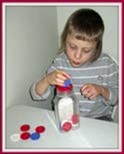 Иллюстрация к книге — Мост через пропасть. Создание тематических фотокнижек: творческий союз особого ребёнка и его окружения [_003_2.jpg]