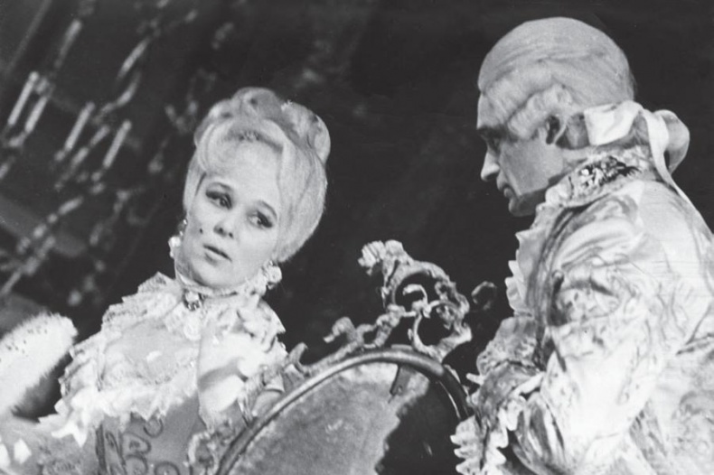 Иллюстрация к книге — Золушка с Чистых прудов [_1_15.jpg]