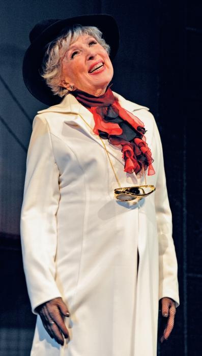 Иллюстрация к книге — Золушка с Чистых прудов [_2_14_3.jpg]