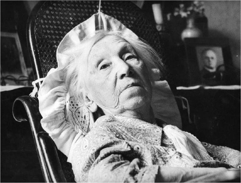 Иллюстрация к книге — Ладья темных странствий. Избранная проза [i_030.jpg]