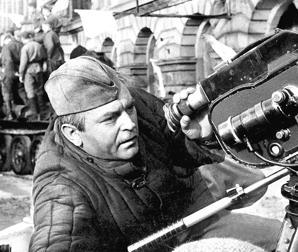 Иллюстрация к книге — Сергей Бондарчук. Его война и мир [i_040.jpg]