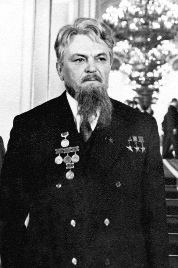 Иллюстрация к книге — Сергей Бондарчук. Его война и мир [i_054.jpg]