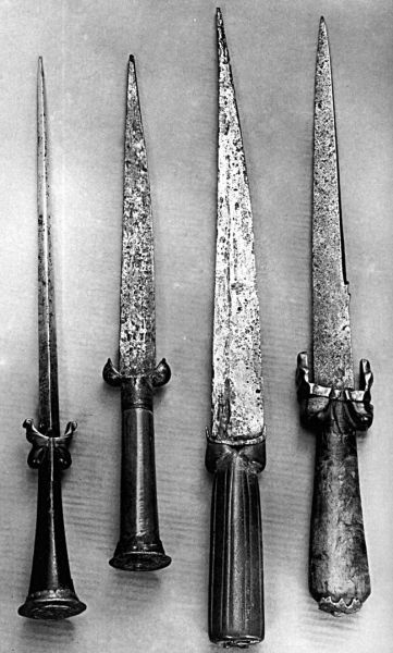 Иллюстрация к книге — Рыцари. Полная иллюстрированная энциклопедия [i_151.jpg]