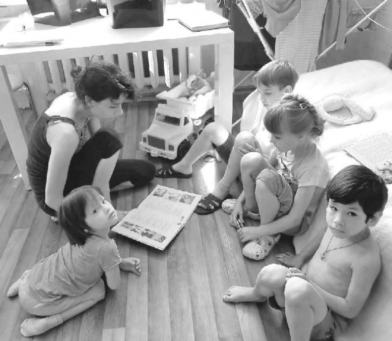 Иллюстрация к книге — Хочешь, я буду твоей мамой? [_12_2.jpg]