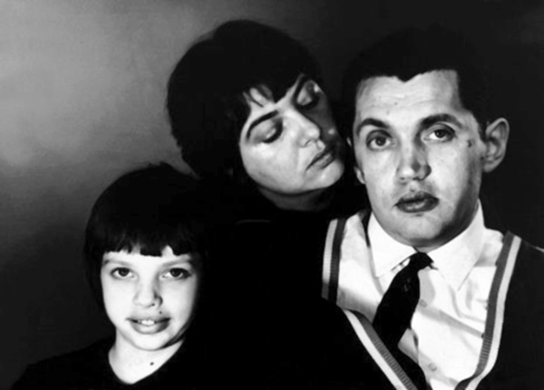 Иллюстрация к книге — Мой друг – Евгений Евтушенко. Когда поэзия собирала стадионы… [i_017.jpg]