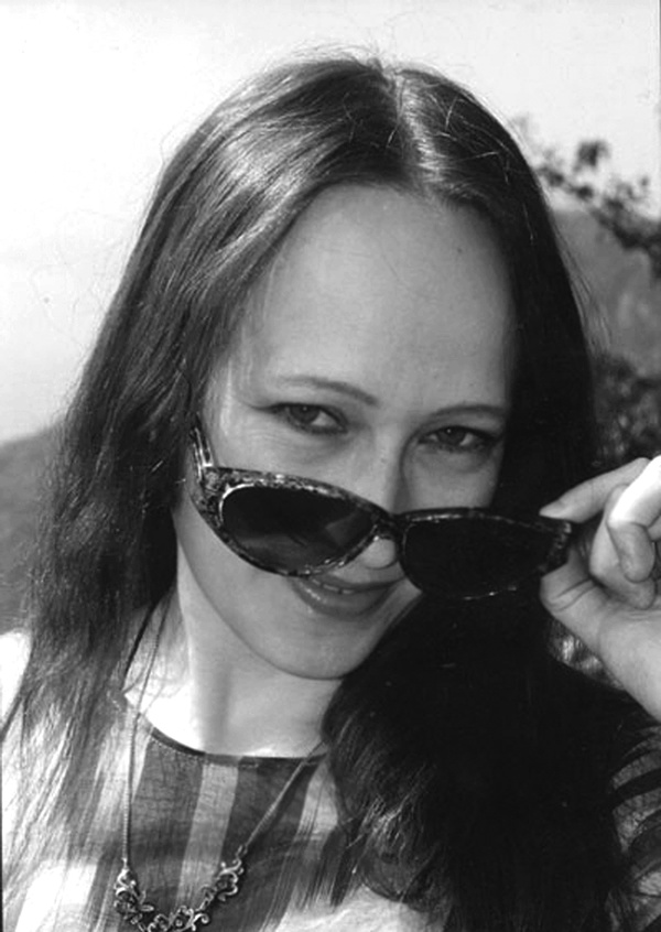 Иллюстрация к книге — Анна Самохина. Роковая женщина советского кино [i_021.jpg]