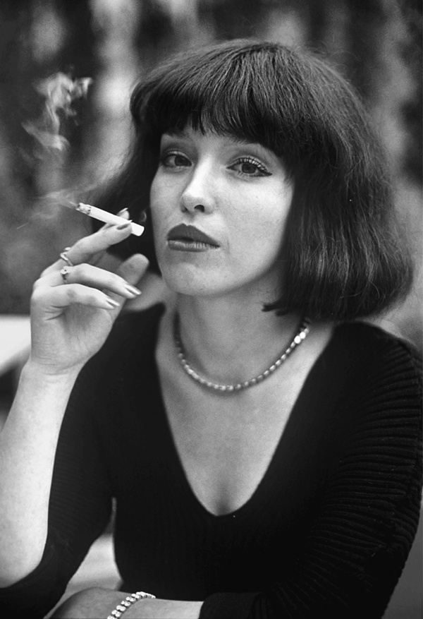 Иллюстрация к книге — Анна Самохина. Роковая женщина советского кино [i_022.jpg]