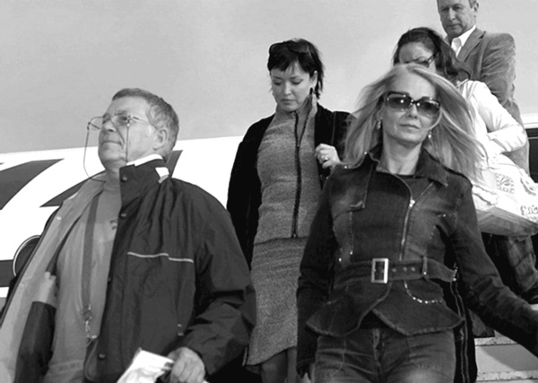 Иллюстрация к книге — Анна Самохина. Роковая женщина советского кино [i_024.jpg]