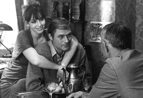 Иллюстрация к книге — Анна Самохина. Роковая женщина советского кино [i_034.jpg]