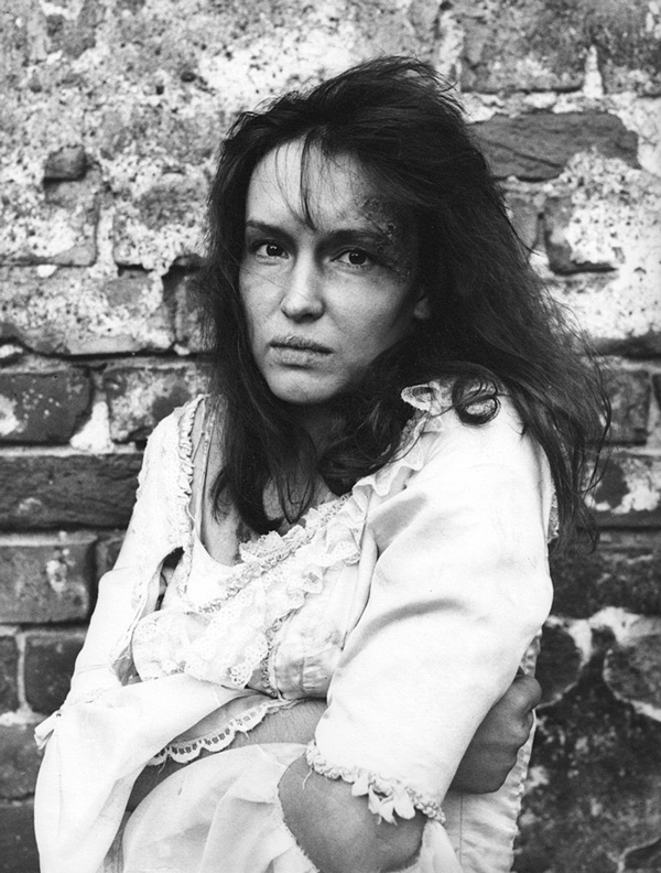 Иллюстрация к книге — Анна Самохина. Роковая женщина советского кино [i_041.jpg]