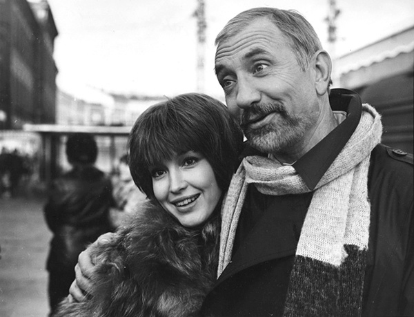 Иллюстрация к книге — Анна Самохина. Роковая женщина советского кино [i_049.jpg]