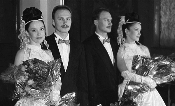 Иллюстрация к книге — Анна Самохина. Роковая женщина советского кино [i_121.jpg]