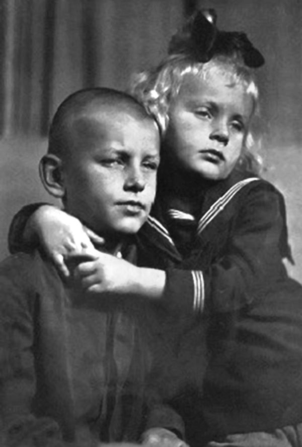 Иллюстрация к книге — Алла Ларионова и Николай Рыбников. Любовь на Заречной улице [i_011.jpg]