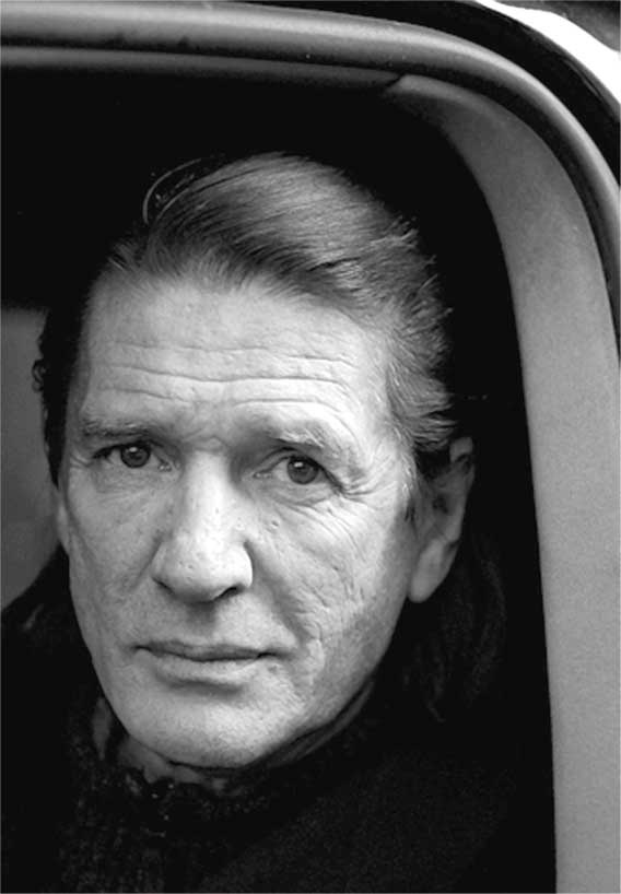 Иллюстрация к книге — Ирина Алферова. Любимая женщина красавца Абдулова [i_047.jpg]