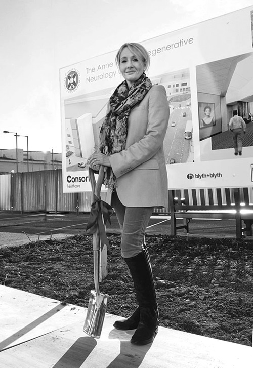 Иллюстрация к книге — Джоан Роулинг. Всё о Гарри Поттере, жизни и любви [i_012.jpg]