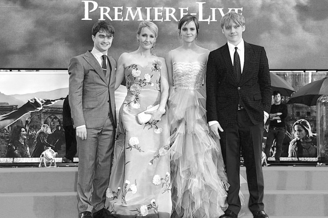 Иллюстрация к книге — Джоан Роулинг. Всё о Гарри Поттере, жизни и любви [i_048.jpg]