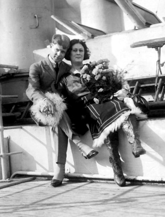 Иллюстрация к книге — Айседора Дункан. Модерн на босу ногу [i_050.jpg]