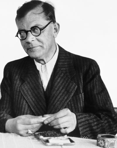 Иллюстрация к книге — Один в Берлине [autio.jpg]