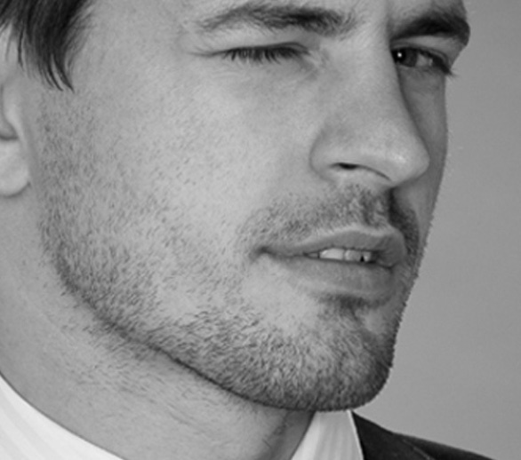 Иллюстрация к книге — Читай лица! Специальная методика чтения лиц и эмоций [i_070.jpg]