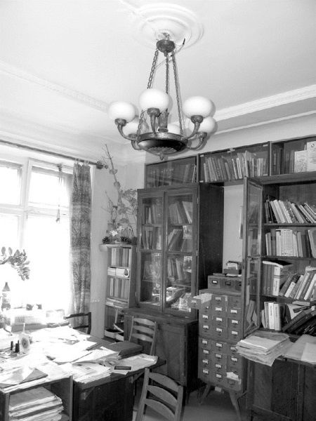 Иллюстрация к книге — Высотки сталинской Москвы. Наследие эпохи [i_049.jpg]