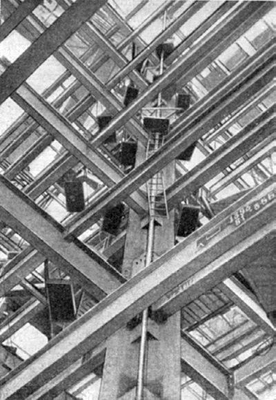 Иллюстрация к книге — Высотки сталинской Москвы. Наследие эпохи [i_078.jpg]